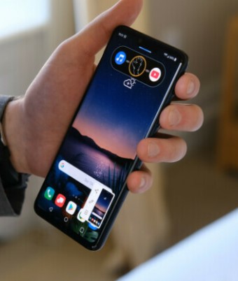 How to take a screenshot on the LG G8 ThinQ